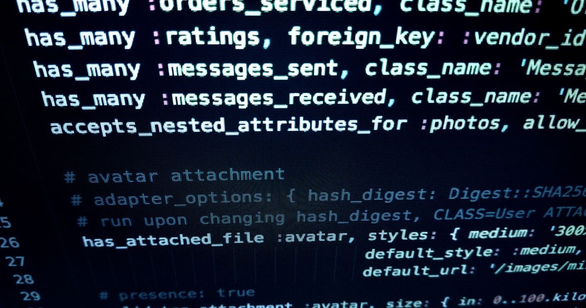 Ciberdelincuentes explotan fallos en AhsayCBS para minar criptomonedas camufladas como Microsoft Edge